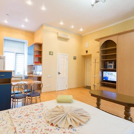 Central Area Apartments Kiev Extérieur photo